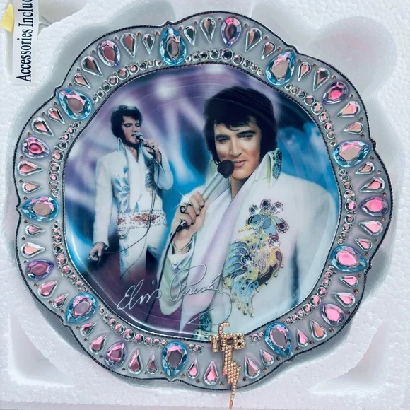 Elvis Bundle: Pez Tin, Jewel of Vegas Plate, 2 Ornaments, Tin - Picture 6 of 11
